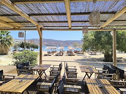 Helios Beach Hotel & Bungalows