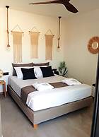 Helios Beach Hotel & Bungalows