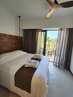 Helios Beach Hotel & Bungalows
