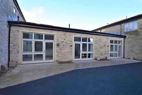 Smithy Bungalow, Free Private Parking