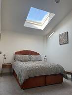 Smithy Bungalow, Free Private Parking