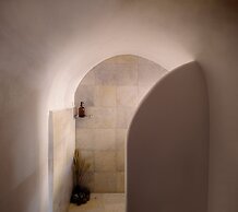 Firalia, Casa In Rock Suites