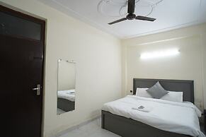 Roomshala 034 Grihum Noida Sector 63