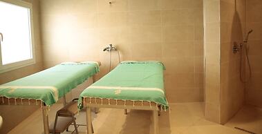 Amber El Fell- Boutique Hotel