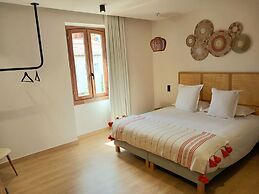 Intense Boutik Hôtel