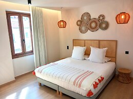 Intense Boutik Hôtel