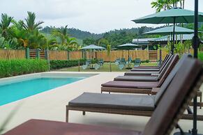 Royal Suites Port Barton