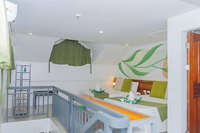 Royal Suites Port Barton