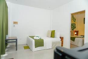 Royal Suites Port Barton