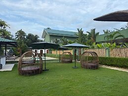 Royal Suites Port Barton