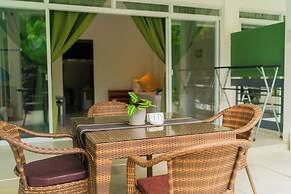 Royal Suites Port Barton