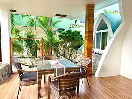 Royal Suites Port Barton