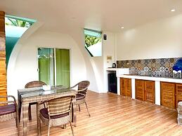 Royal Suites Port Barton