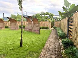 Royal Suites Port Barton