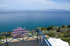 Athena Charming apt with stunning view