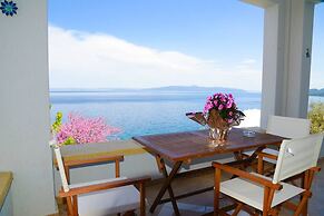 Athena Charming apt with stunning view