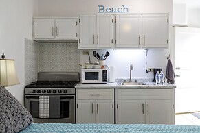 Seaside Adventure Lodging
