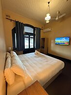Bellbird Hotel