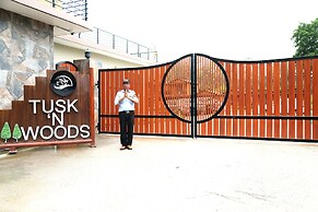 Pumpkin Hotels Corbett, Tusk N Wood