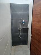Komodo Indah Hotel