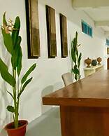 Komodo Indah Hotel