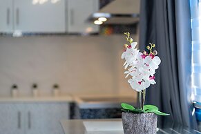 Santorita Suites