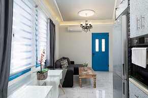 Santorita Suites