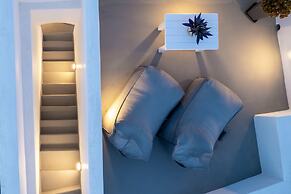 Santorita Suites