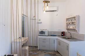 Santorita Suites