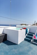 Santorita Suites