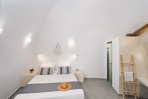 Santorita Suites