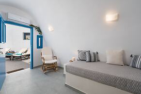 Santorita Suites
