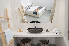 Santorita Suites