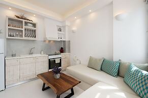 Santorita Suites