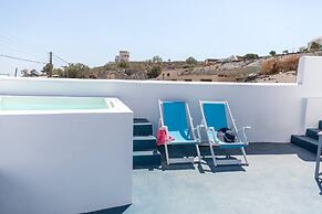 Santorita Suites