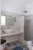 Santorita Suites