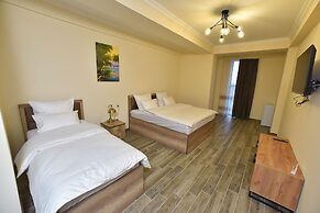 Altunyan Hotel