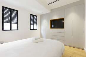 AirTLV-Bazel Apartment With Balcony