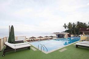 Foxy's Beach Resort