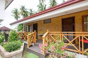 Foxy's Beach Resort