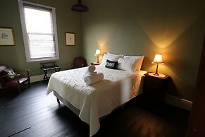 The Exchange Beaconsfield - Offering Heritage Accommodation