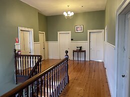 The Exchange Beaconsfield - Offering Heritage Accommodation