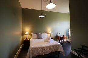 The Exchange Beaconsfield - Offering Heritage Accommodation