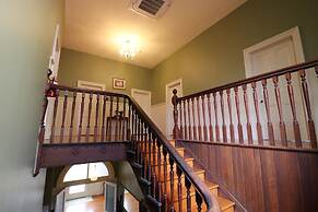 The Exchange Beaconsfield - Offering Heritage Accommodation