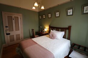 The Exchange Beaconsfield - Offering Heritage Accommodation