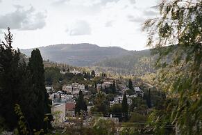 KHAN EIN KAREM BOUTIQUE HOTEL