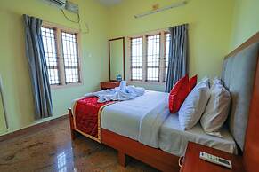HOTEL BLUEMOON