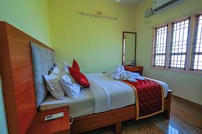 HOTEL BLUEMOON