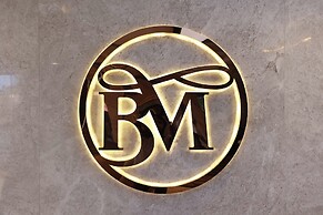 HOTEL BLUEMOON