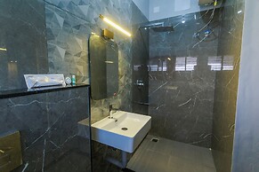 HOTEL BLUEMOON